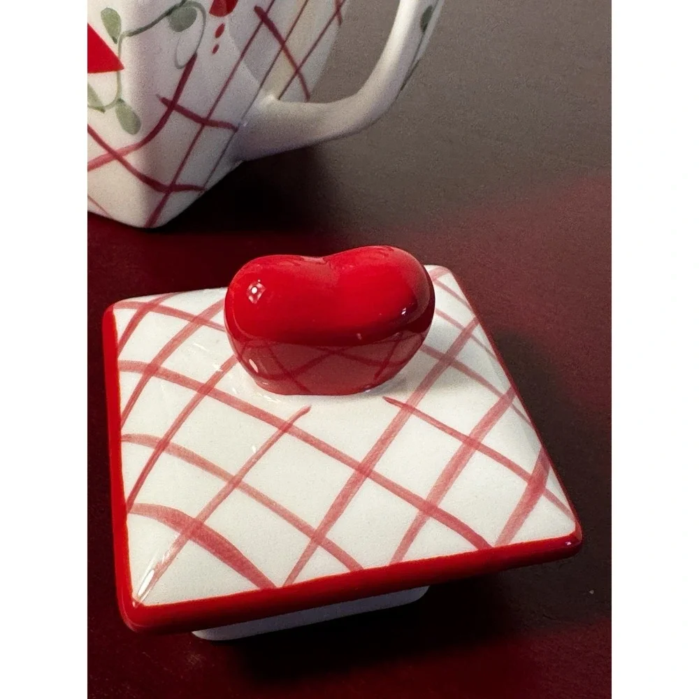 Mesa International Ceramic Hearts Teapot For One 2 PC Set w/Cup Never Used